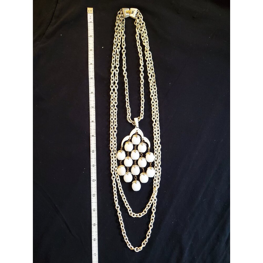 Vintage Signed 60’s Crown Trifari Waterfall Necklace seen in Devil Wears Prada! - Picture 14 of 15